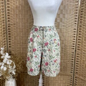 High-Waist Cream Linen Floral Women’s Shorts